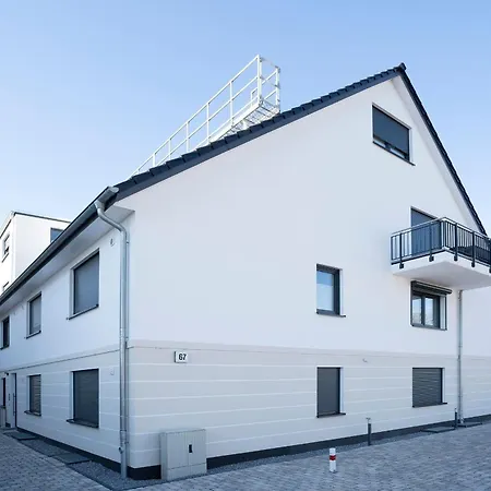 Pier 67 Familienkoje Marina Neustadt