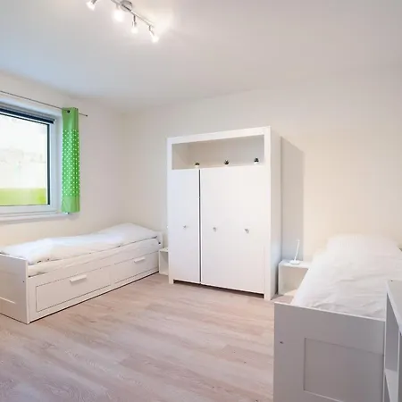 Pier 67 Familienkoje Marina Neustadt *
