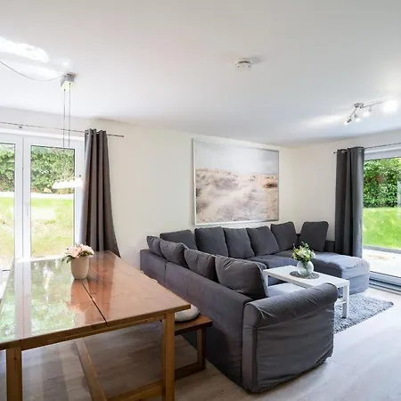 Pier 67 Familienkoje Marina Neustadt Roge